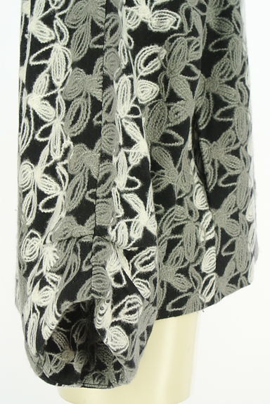 antiqua（アンティカ）の古着「patterntorso 花刺繍フーディショートコート（コート）」大画像５へ