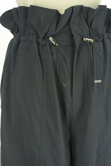 FRAY I.D（フレイアイディー）の古着「ドロストナイロンパンツ（パンツ）」大画像４へ