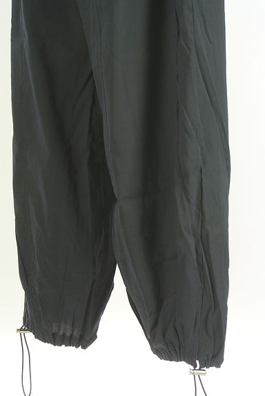 FRAY I.D（フレイアイディー）の古着「ドロストナイロンパンツ（パンツ）」大画像５へ