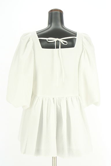 Mila Owen（ミラオーウェン）の古着「バルーンスリーブペプラムブラウス（カットソー・プルオーバー）」大画像２へ