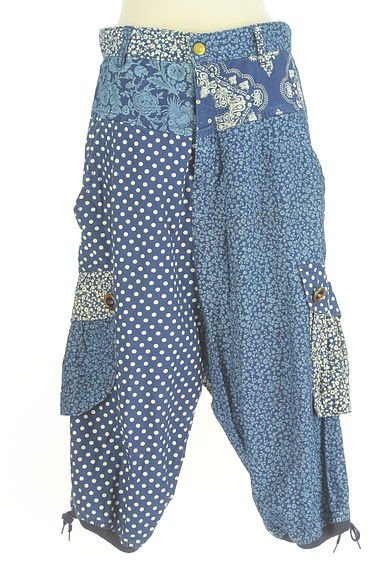 mercibeaucoup（メルシーボークー）の古着「花柄×ドット柄パッチワークサルエルパンツ（パンツ）」大画像１へ