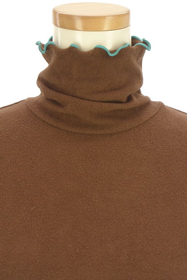 LE SOUK HOLIDAY（ルスークホリデー）の古着「メロウフリルハイネックカットソー（カットソー・プルオーバー）」大画像４へ