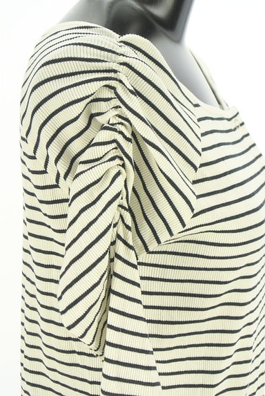 Kastane（カスタネ）の古着「シャーリングパワーショルダーリブカットソー（カーディガン・ボレロ）」大画像５へ