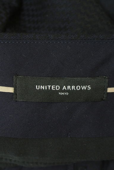 UNITED ARROWS（ユナイテッドアローズ）の古着「センタープレステーパードパンツ（パンツ）」大画像６へ