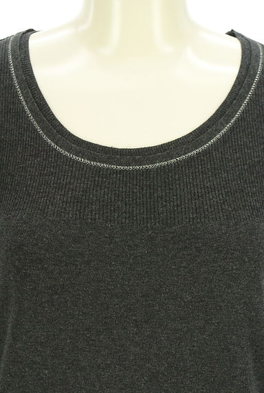 TOMORROWLAND（トゥモローランド）の古着「MACPHEE ラメステッチ入りニットトップス（ニット）」大画像４へ