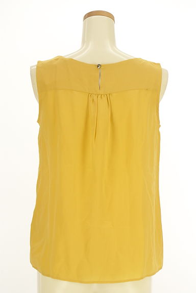 TOMORROWLAND（トゥモローランド）の古着「BALLSEY フリルノースリカットソー（カットソー・プルオーバー）」大画像２へ