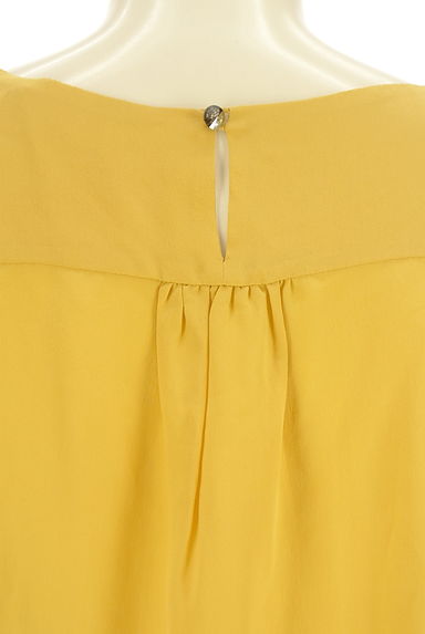 TOMORROWLAND（トゥモローランド）の古着「BALLSEY フリルノースリカットソー（カットソー・プルオーバー）」大画像４へ