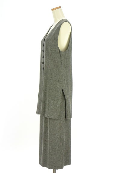 LEILIAN（レリアン）の古着「ロングベスト+ロングスカート（セットアップ（ジャケット＋スカート））」大画像３へ