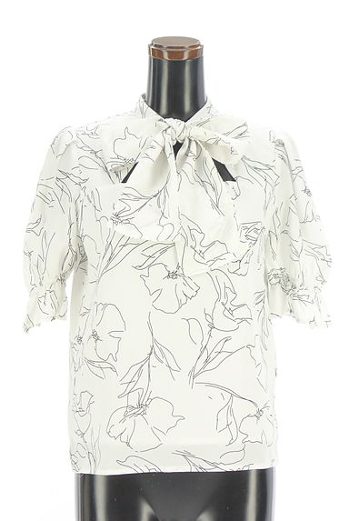 An MILLE（アンミール）の古着「半そでボウタイ花柄カットソー（カットソー・プルオーバー）」大画像１へ