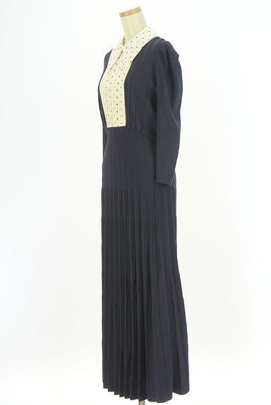 Snidel（スナイデル）の古着「ドット切替ロングプリーツニットワンピース（ワンピース・チュニック）」大画像３へ