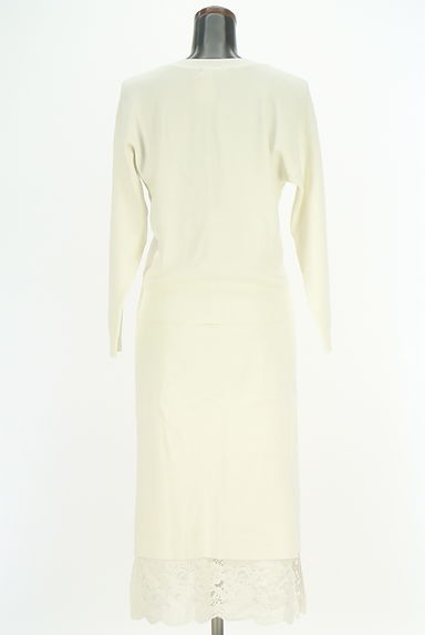 Mystrada（マイストラーダ）の古着「リブカーディガン+レースミモレスカート（セットアップ（ジャケット＋スカート））」大画像２へ