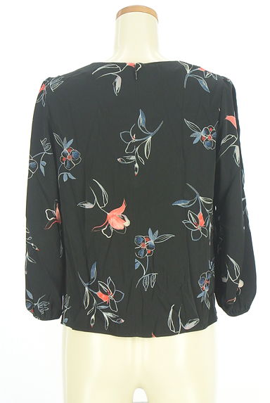 Reflect（リフレクト）の古着「花柄カットソー（カットソー・プルオーバー）」大画像２へ