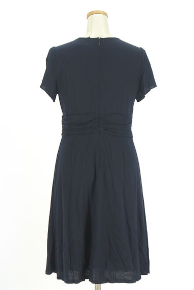 Reflect（リフレクト）の古着「ストレッチ膝下フレアワンピース（ワンピース・チュニック）」大画像２へ