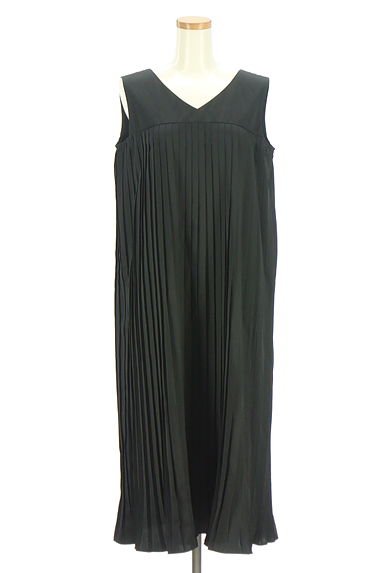 クリックで大画像表示 ADORE(アドーア)の古着「プリーツロングワンピース(ワンピース・チュニック)」大画像1へ