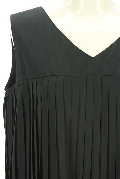 クリックで大画像表示 ADORE(アドーア)の古着「プリーツロングワンピース(ワンピース・チュニック)」大画像4へ