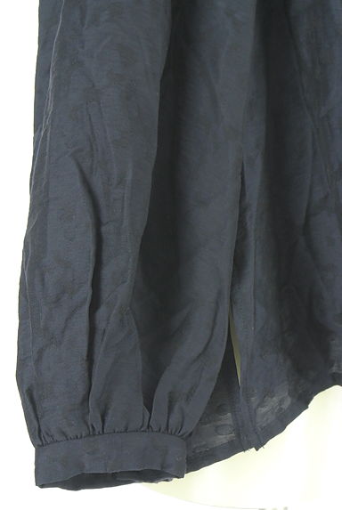 Mila Owen（ミラオーウェン）の古着「バックリボンボリューム袖ブラウス（カットソー・プルオーバー）」大画像４へ