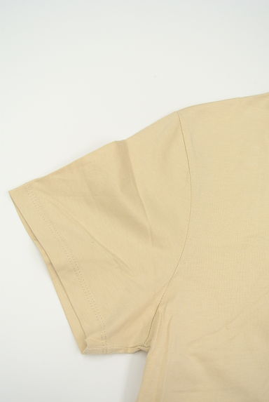 クリックで大画像表示 MAISON KITSUNE(メゾン キツネ)の古着「ワッペンTシャツ(Tシャツ)」大画像4へ