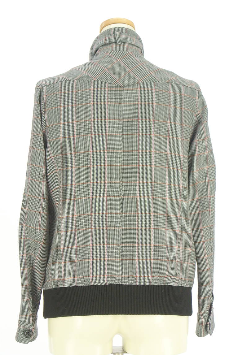 FRED PERRY（フレッドペリー）の古着「商品番号：PR10341377」-大画像2