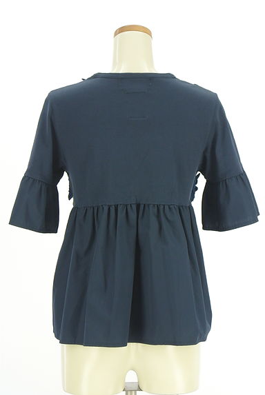 MUVEIL（ミュベール）の古着「ガーベラ刺繍レースプルオーバー（カットソー・プルオーバー）」大画像２へ