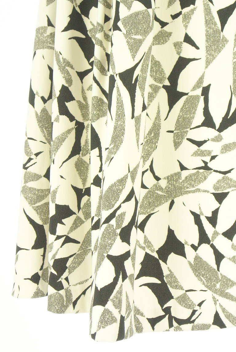 Viaggio Blu（ビアッジョブルー）の古着「商品番号：PR10341427」-大画像5