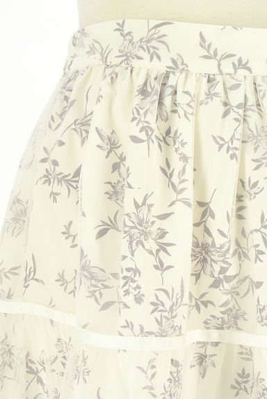 クリックで大画像表示 An MILLE(アンミール)の古着「花柄チュールロングスカート(ロングスカート・マキシスカート)」大画像4へ