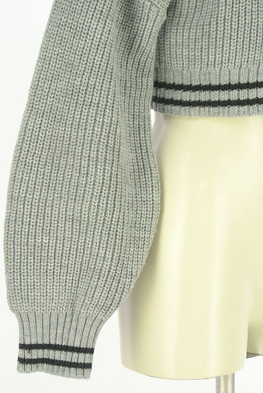 evelyn（エブリン）の古着「ワンポイント刺繍ハーフジップニット（ニット）」大画像５へ