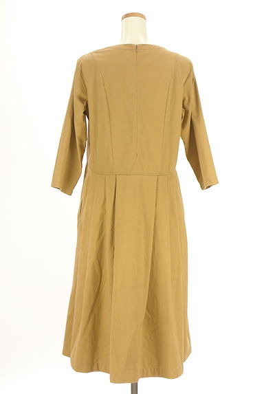 GRANDMA MAMA DAUGHTER（グランマママドーター）の古着「8分袖タックフレアミモレワンピース（ワンピース・チュニック）」大画像２へ