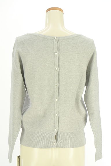 クリックで大画像表示 Te chichi(テチチ)の古着「Te chichi TERRASSE 前後2WAYパールボタンニット(ニット)」大画像2へ