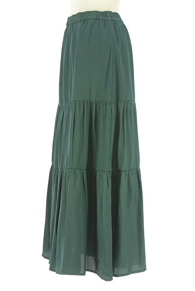 earth music&ecology（アースミュージック＆エコロジー）の古着「微光沢ティアードロングスカート（ロングスカート・マキシスカート）」大画像３へ