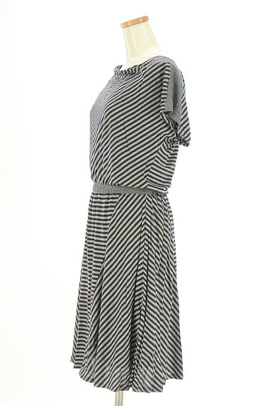 Reflect（リフレクト）の古着「ウエストゴムボーダー膝丈ワンピース（ワンピース・チュニック）」大画像３へ