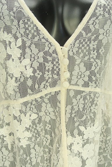 クリックで大画像表示 JILL by JILLSTUART(ジルバイジルスチュアート)の古着「紐ベルト付き総レースロングカーディガン(カーディガン・ボレロ)」大画像4へ