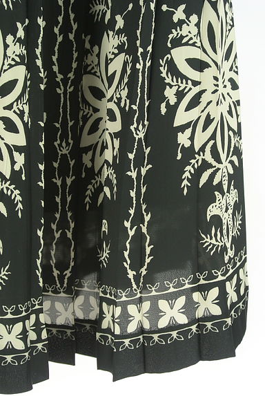 COMME CA（コムサ）の古着「ベルト付き花柄シワプリーツ膝丈スカート（スカート）」大画像５へ