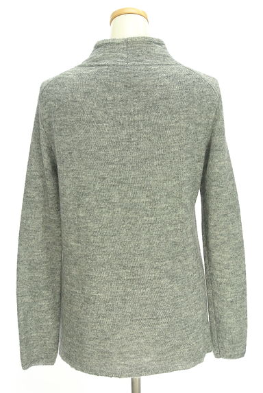 クリックで大画像表示 COMME CA(コムサ)の古着「Gabardine K.T モヘヤ混ハイネックニット(セーター)」大画像2へ