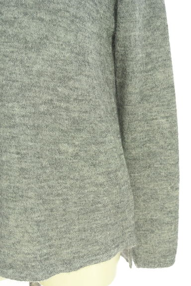 クリックで大画像表示 COMME CA(コムサ)の古着「Gabardine K.T モヘヤ混ハイネックニット(セーター)」大画像5へ