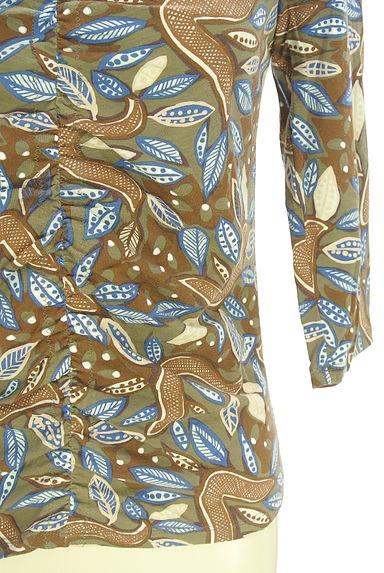 クリックで大画像表示 HIROKO KOSHINO(ヒロココシノ)の古着「7分袖フロントシャーリングカットソー(カットソー・プルオーバー)」大画像5へ