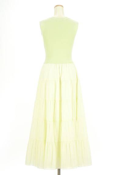 クリックで大画像表示 Apuweiser riche(アプワイザーリッシェ)の古着「異素材切替ティアードマキシワンピース(ワンピース・チュニック)」大画像2へ