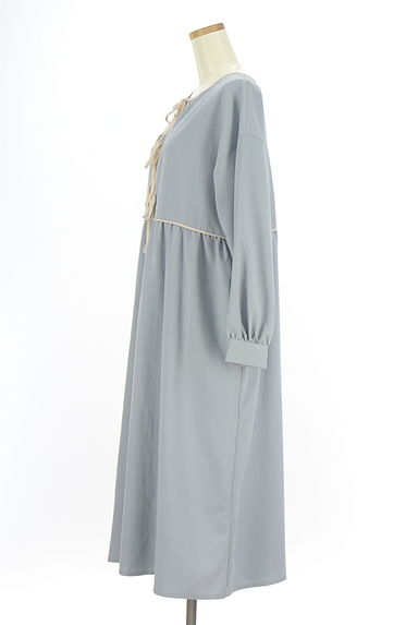 Samansa Mos2（サマンサモスモス）の古着「ehka sopo パイピングロングフレアワンピ（ワンピース・チュニック）」大画像３へ