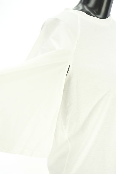 クリックで大画像表示 ESTNATION(エストネーション)の古着「スリットフレアスリーブカットソー(カットソー・プルオーバー)」大画像4へ