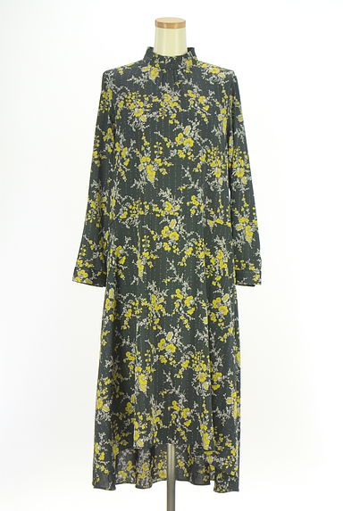 クリックで大画像表示 Tiara(ティアラ)の古着「花柄ロングワンピース(ワンピース・チュニック)」大画像1へ