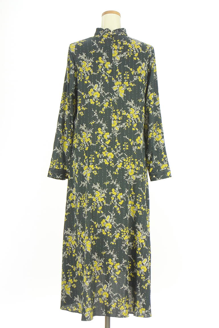 Tiara（ティアラ）の古着「商品番号：PR10341638」-大画像2