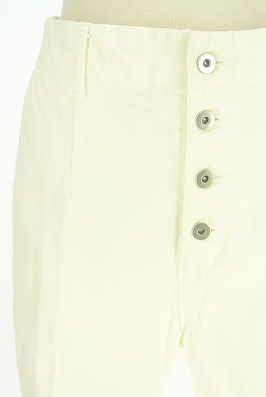 LE CIEL BLEU（ルシェルブルー）の古着「ハイウエストテーパードホワイトデニム（デニムパンツ）」大画像４へ