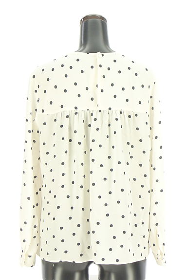 TOMORROWLAND（トゥモローランド）の古着「BALLSEY ギャザーフレアドットブラウス（ブラウス）」大画像２へ