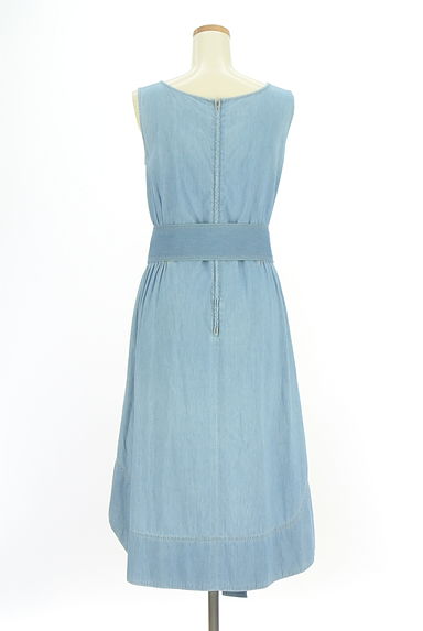 BRAHMIN（ブラーミン）の古着「ベルト付きミモレ丈デニムワンピース（ワンピース・チュニック）」大画像２へ