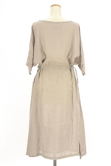08Mab（ゼロハチマブ）の古着「ウエストドロストリネンワンピース（ワンピース・チュニック）」大画像２へ