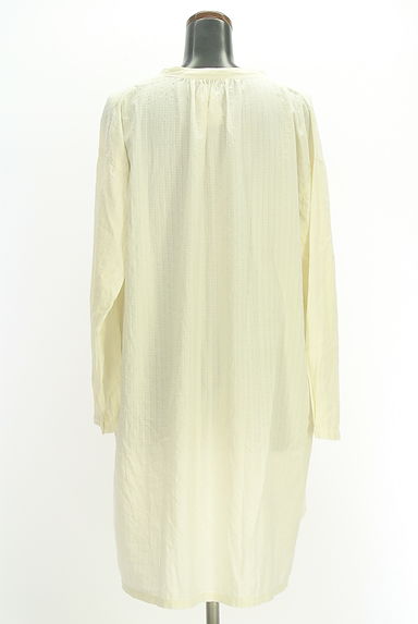 SUN VALLEY（サンバレー）の古着「キーネックチュニックブラウス（ワンピース・チュニック）」大画像２へ