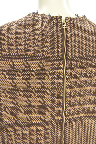 COOHEM（コーヘン）の古着「千鳥格子柄ミモレ丈コクーンワンピース（ワンピース・チュニック）」大画像５へ