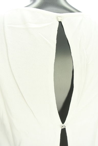 クリックで大画像表示 VICKY(ビッキー)の古着「Vネックノースリニットトップス(ニット)」大画像5へ