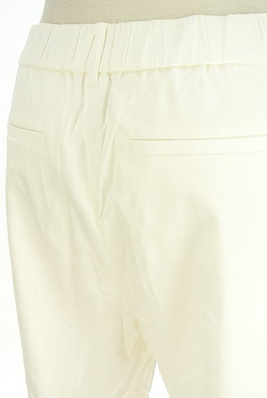 クリックで大画像表示 UNTITLED(アンタイトル)の古着「タックテーパードパンツ(パンツ)」大画像5へ