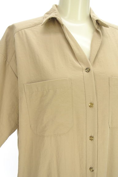 クリックで大画像表示 niko and...(ニコ アンド)の古着「オープンカラーロングシャツワンピ(ワンピース・チュニック)」大画像4へ