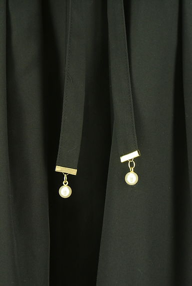 クリックで大画像表示 MISCH MASCH(ミッシュマッシュ)の古着「ベルト付きロングフレアワンピース(ワンピース・チュニック)」大画像5へ